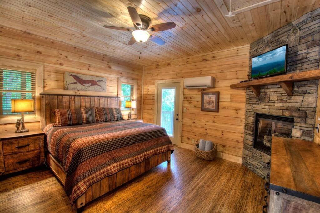Honeymoon Getaway In Woods Near Noc And Smoky Mtn Rr Villa Bryson City Exteriör bild