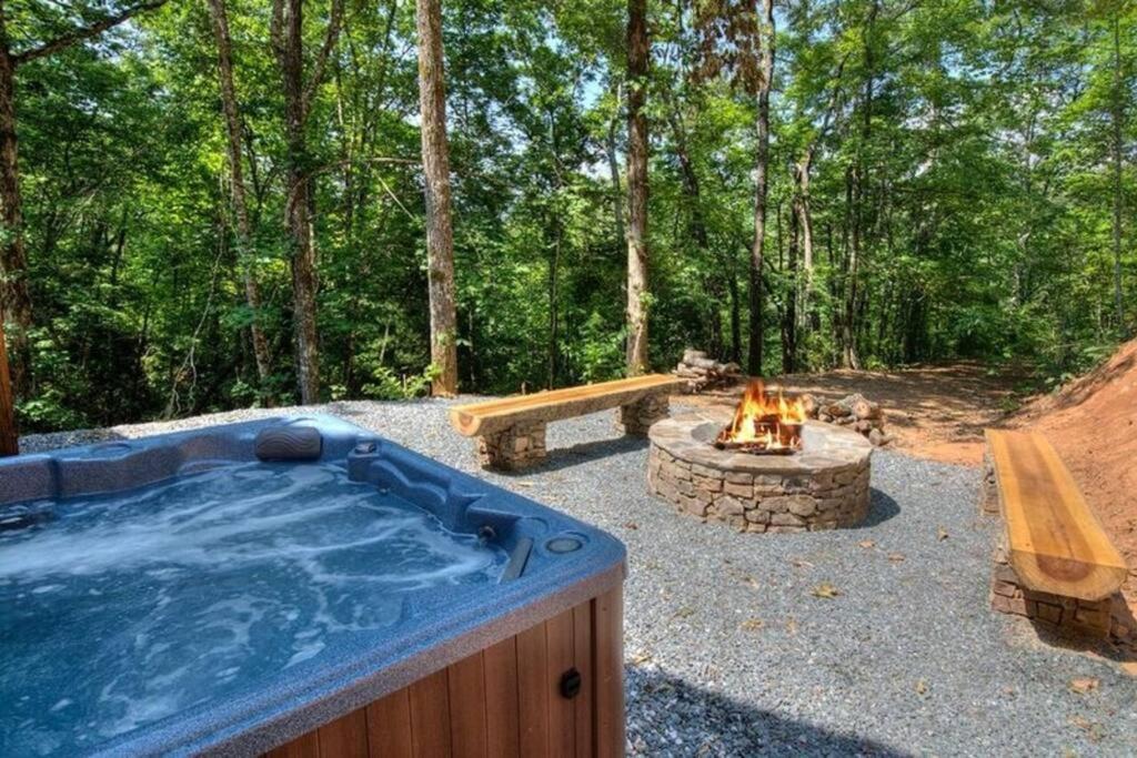 Honeymoon Getaway In Woods Near Noc And Smoky Mtn Rr Villa Bryson City Exteriör bild